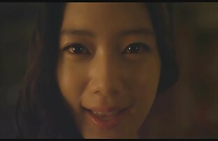 XXX Rousse chic baisée à travers film porno japonais gratuit un gloryhole
